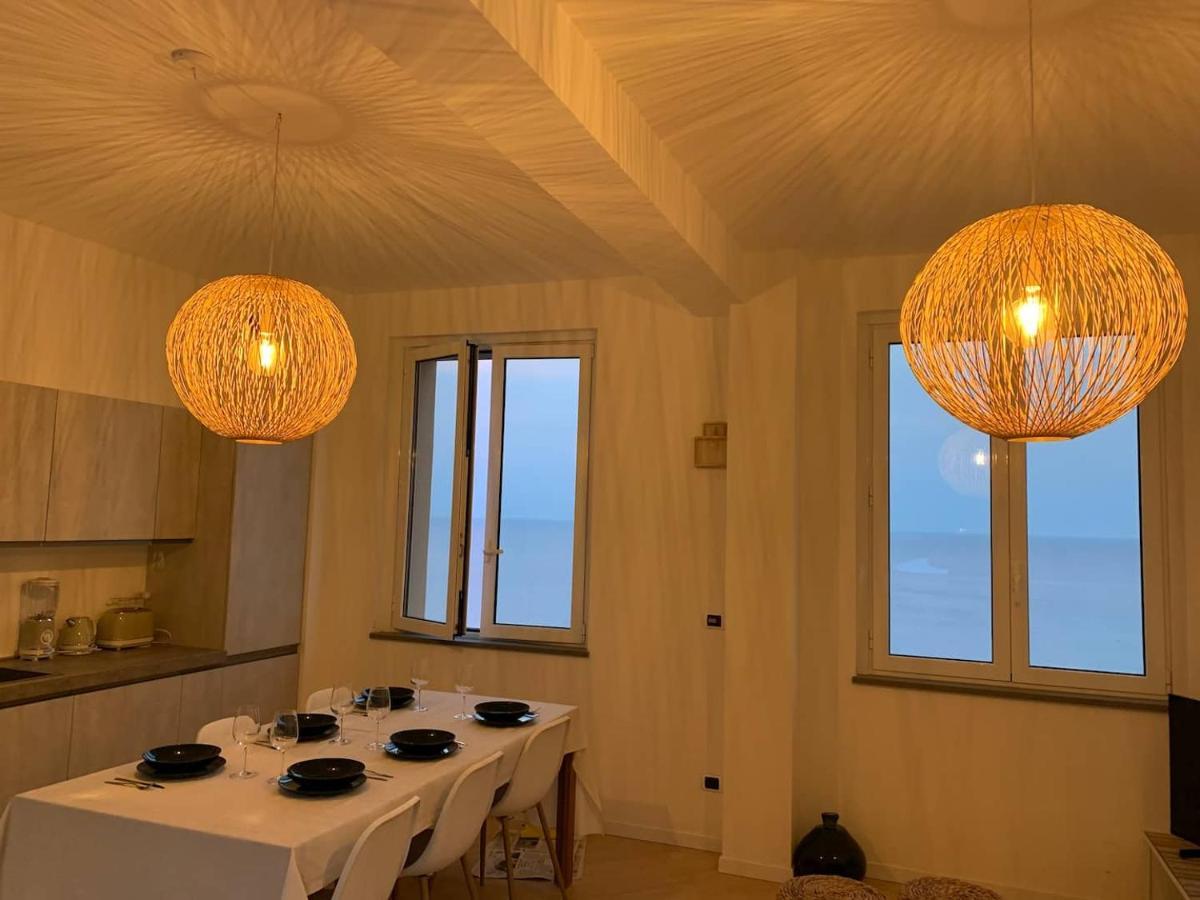 Incanto Sul Mare Con Enorme Terrazza E Piscina 切尔沃 外观 照片
