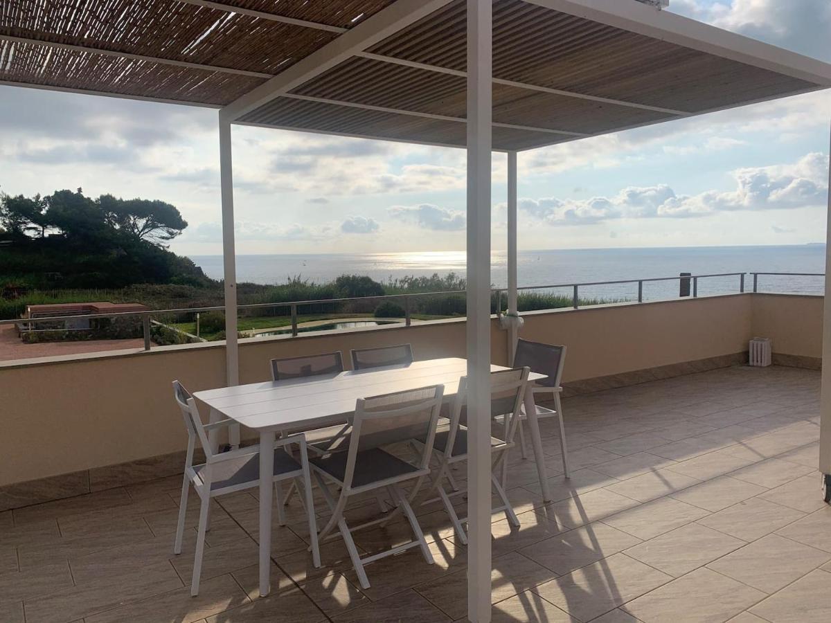 Incanto Sul Mare Con Enorme Terrazza E Piscina 切尔沃 外观 照片