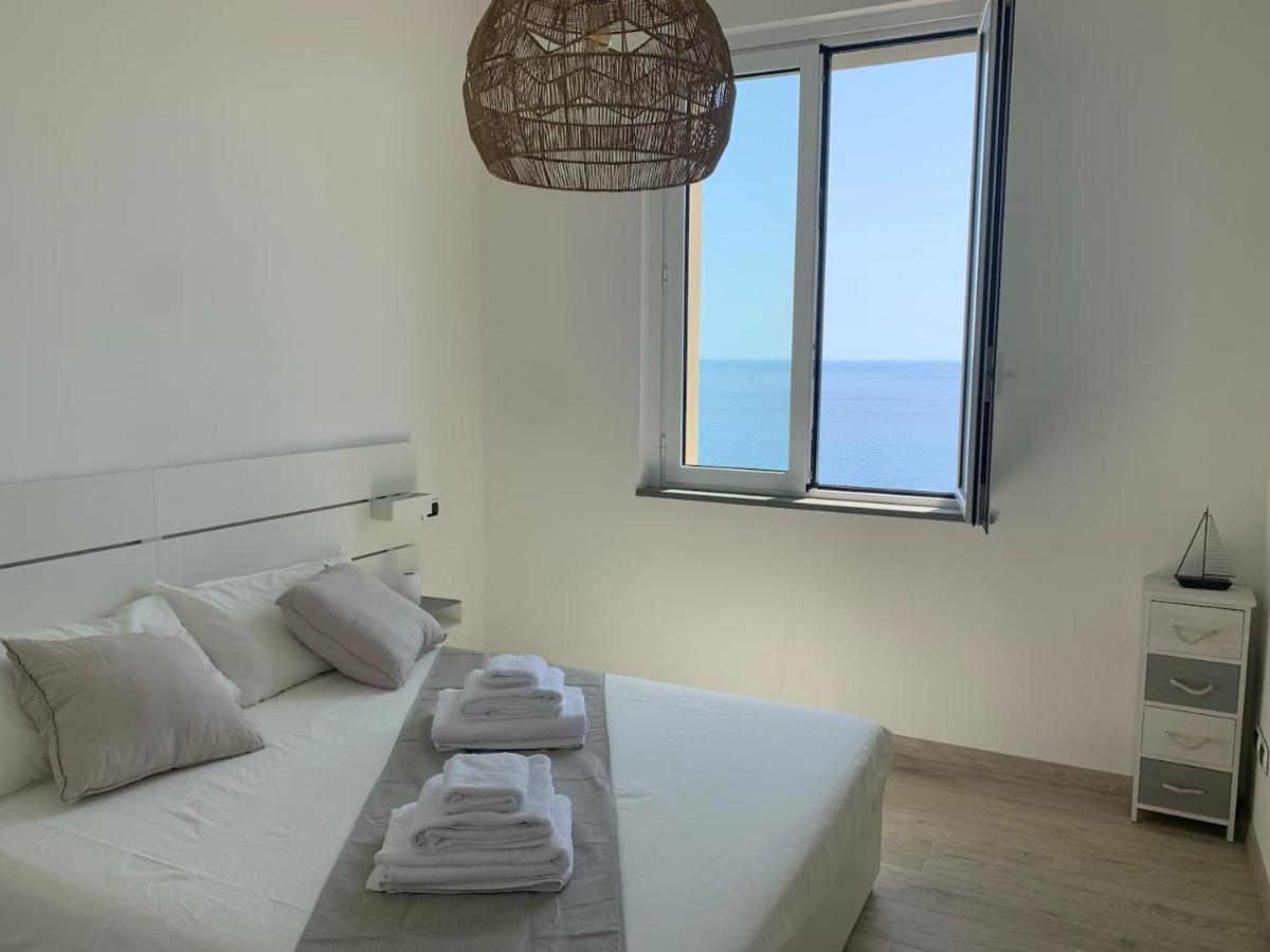 Incanto Sul Mare Con Enorme Terrazza E Piscina 切尔沃 外观 照片