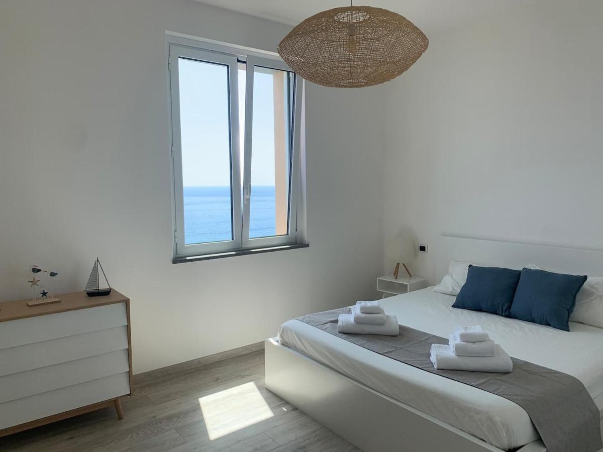 Incanto Sul Mare Con Enorme Terrazza E Piscina 切尔沃 外观 照片