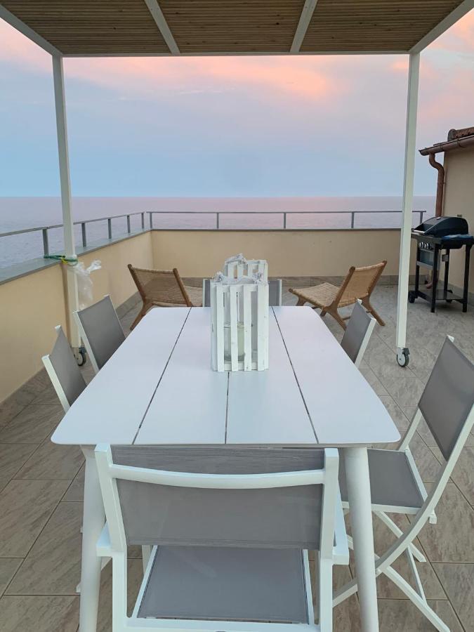 Incanto Sul Mare Con Enorme Terrazza E Piscina 切尔沃 外观 照片