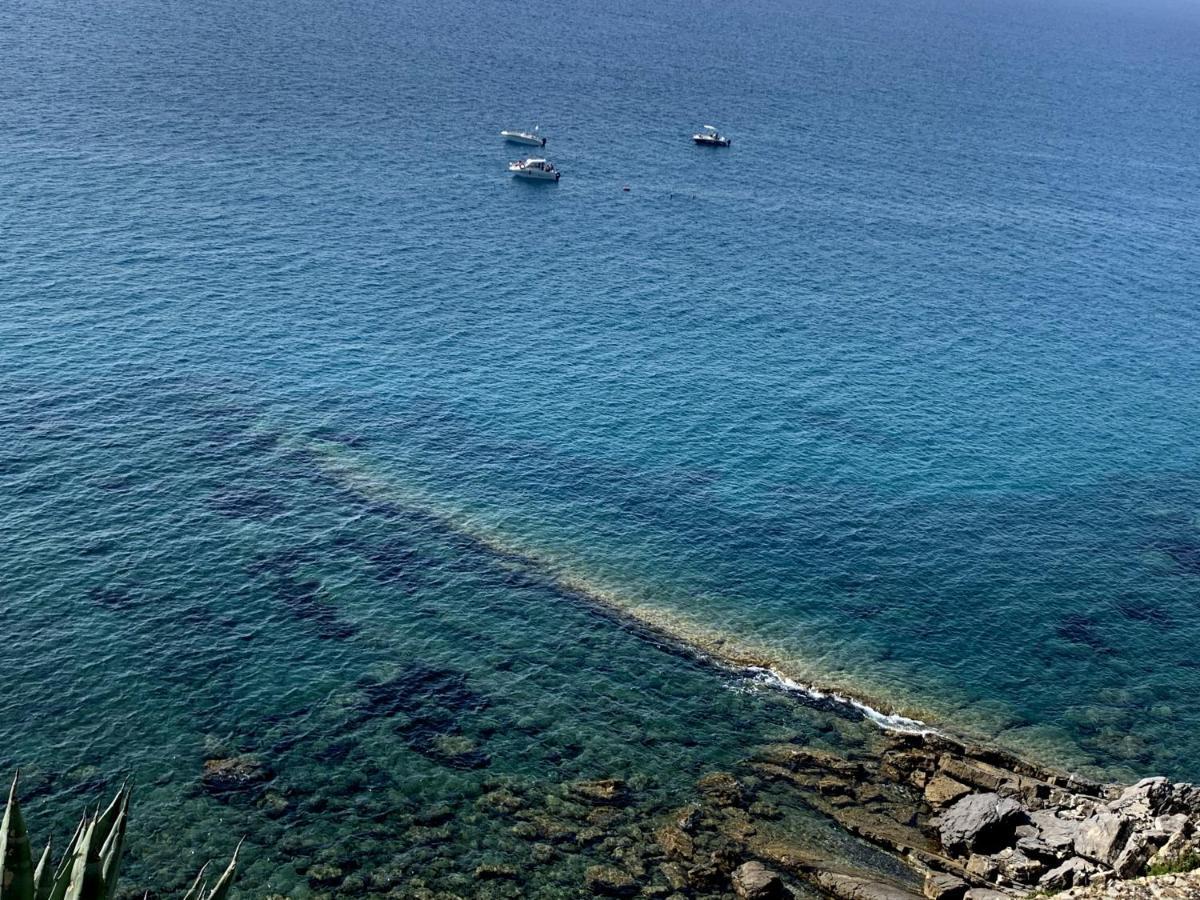 Incanto Sul Mare Con Enorme Terrazza E Piscina 切尔沃 外观 照片