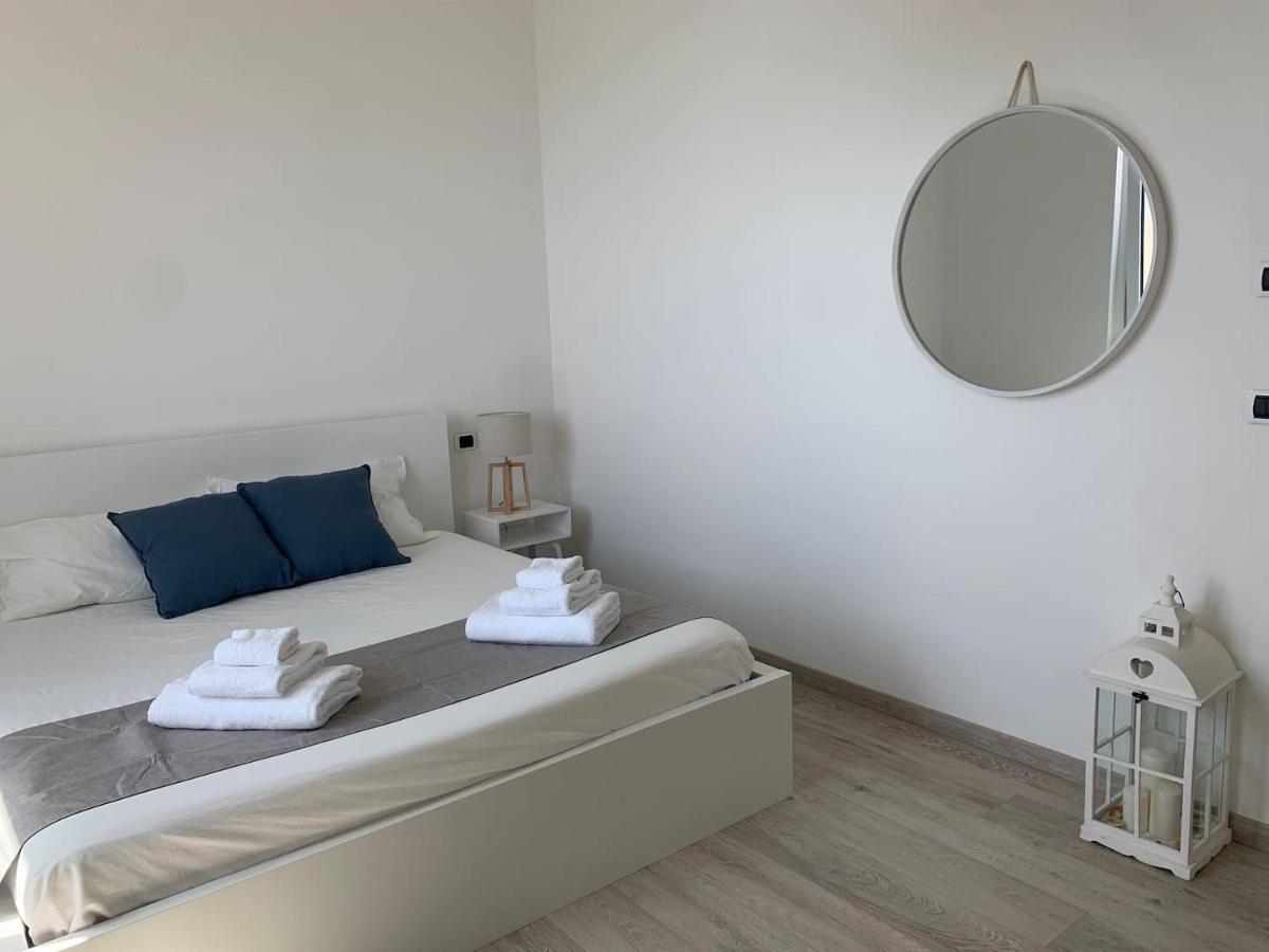 Incanto Sul Mare Con Enorme Terrazza E Piscina 切尔沃 外观 照片
