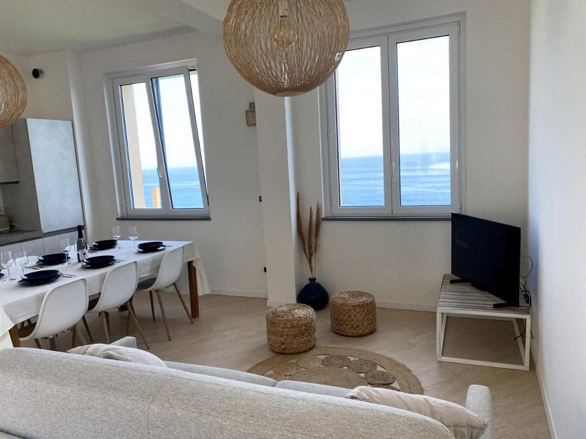 Incanto Sul Mare Con Enorme Terrazza E Piscina 切尔沃 外观 照片